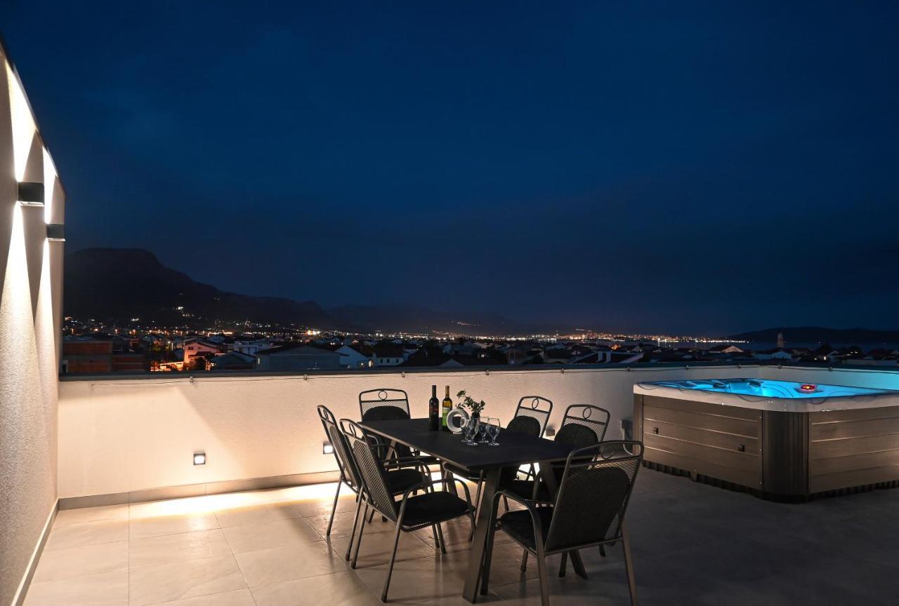 Rooftop New Castel 2023 Kaštela エクステリア 写真