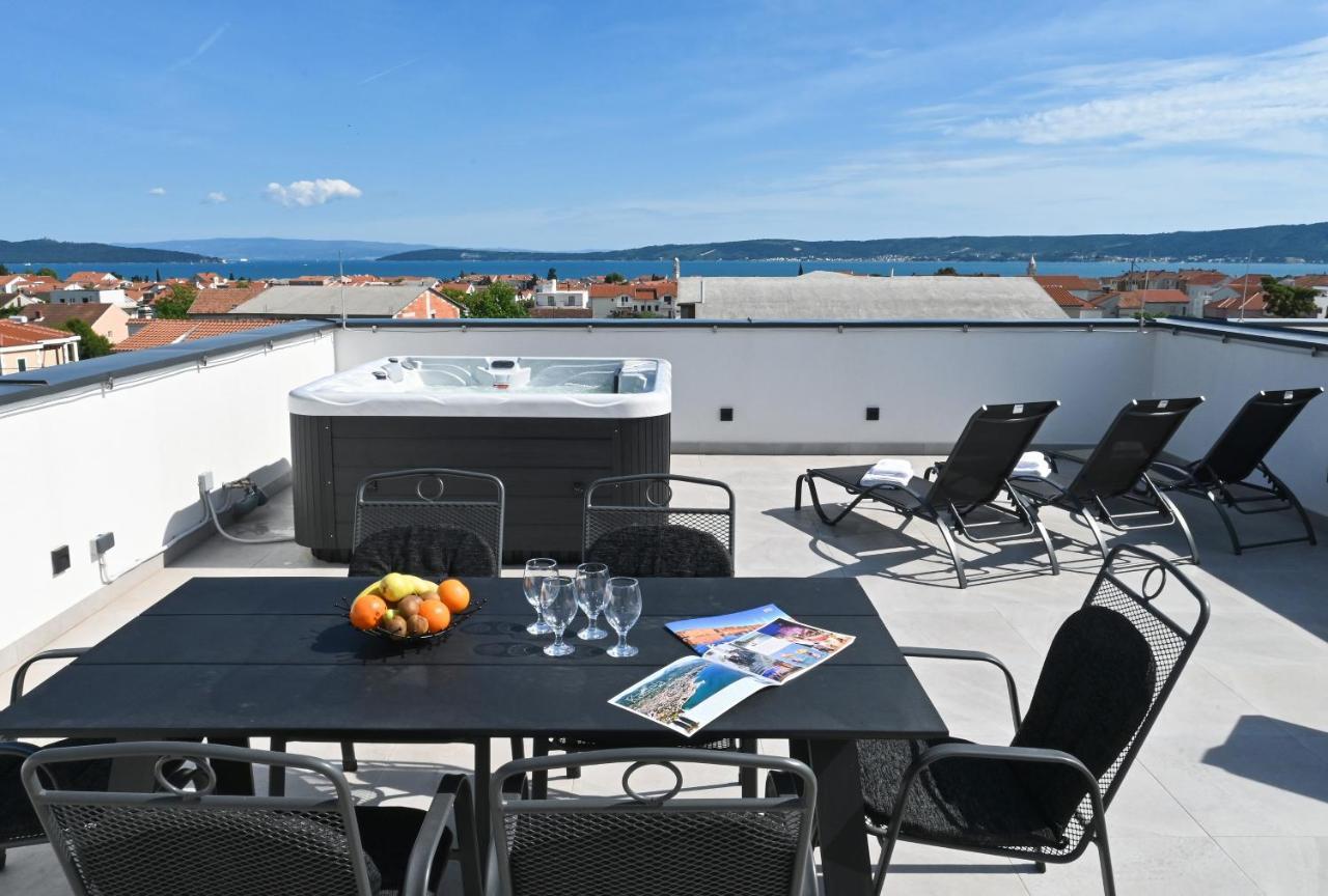 Rooftop New Castel 2023 Kaštela エクステリア 写真