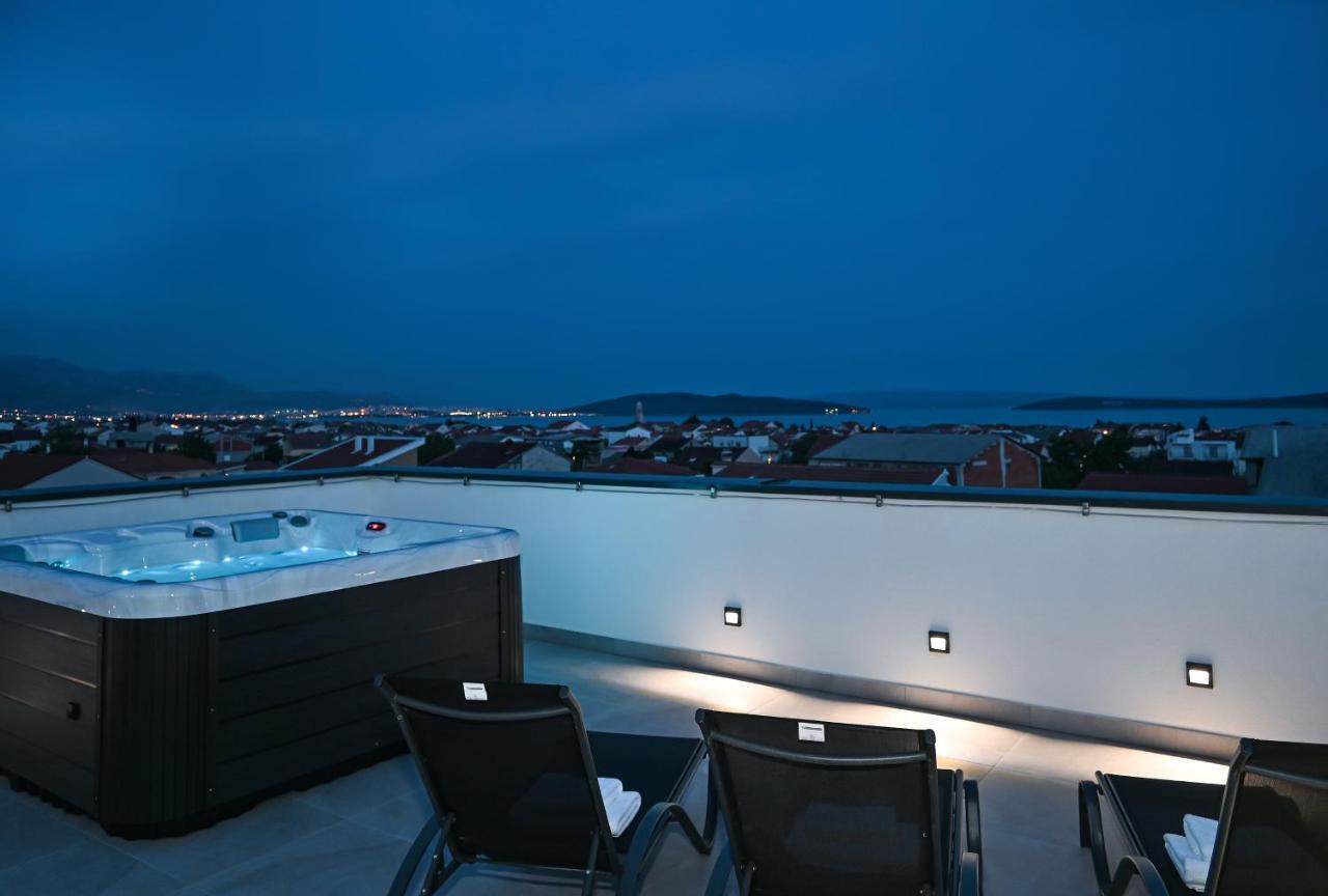 Rooftop New Castel 2023 Kaštela エクステリア 写真
